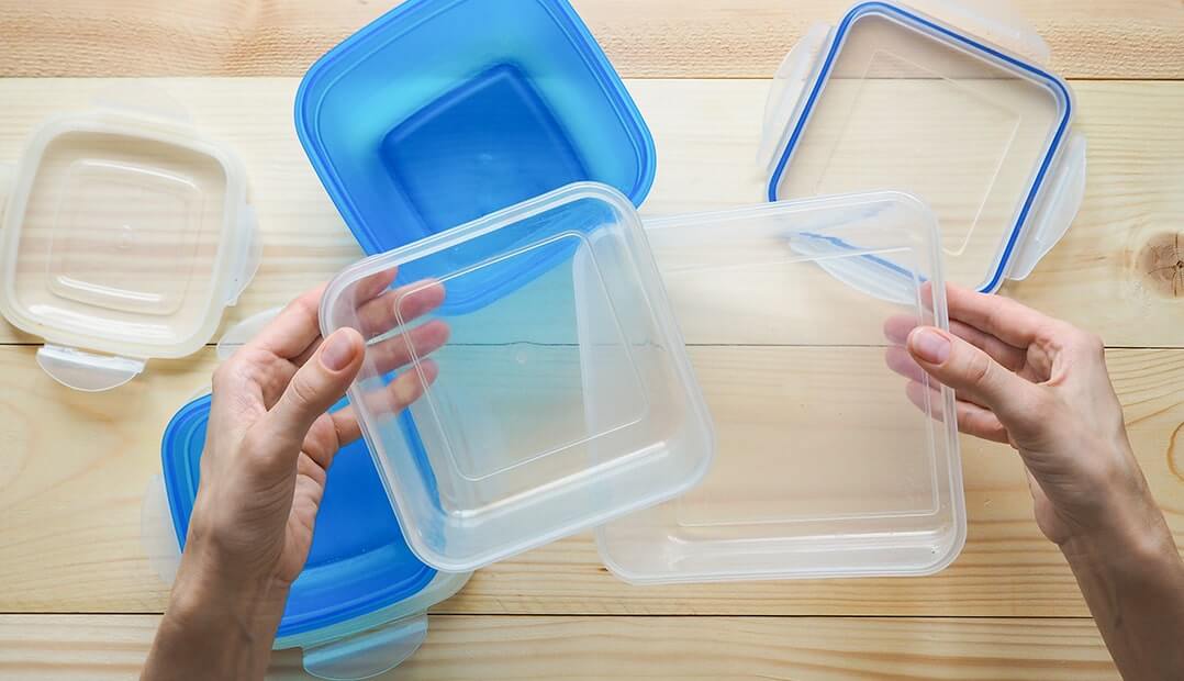 Deodorizes & Cleans Recyclable Container