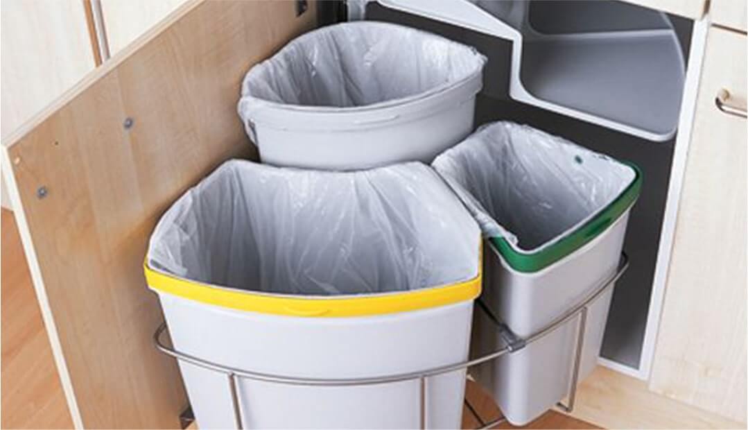 Deodorizes Garbage Can