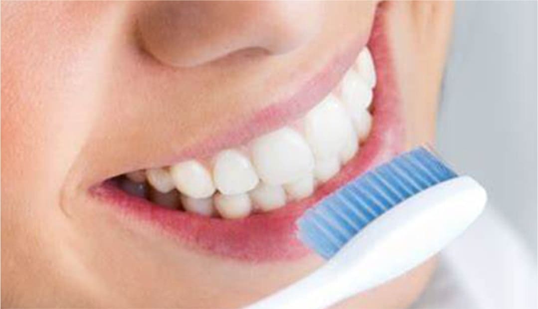 Helps remove plaque